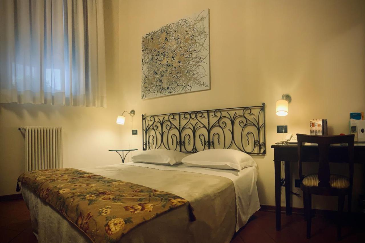 Hotel De Prati Ferrara Exteriör bild